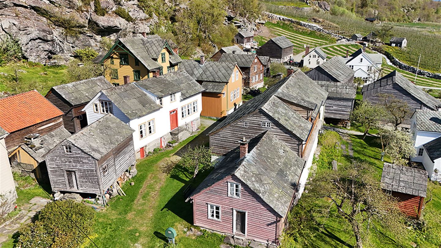 Gamle bygningar på Agatunet. 