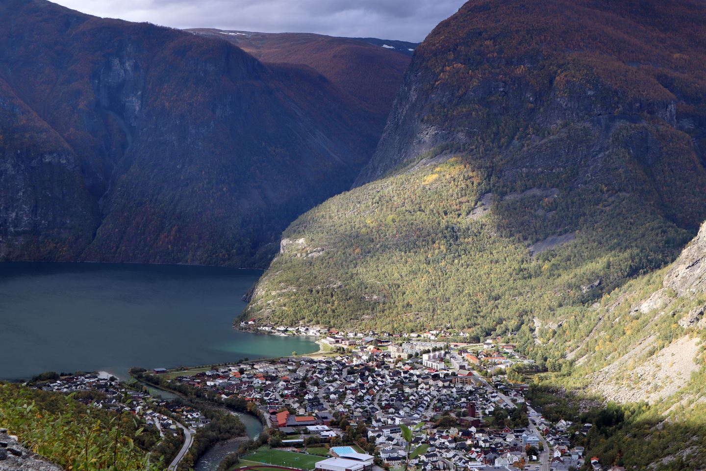 foto av Årdal kommune, dronebilete