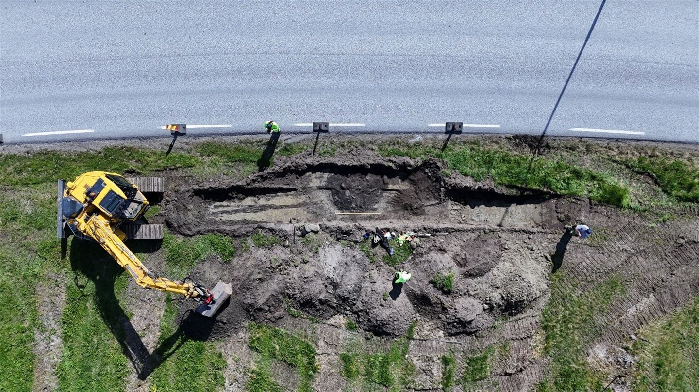 Dronefoto som syner arkeologisk registrering.