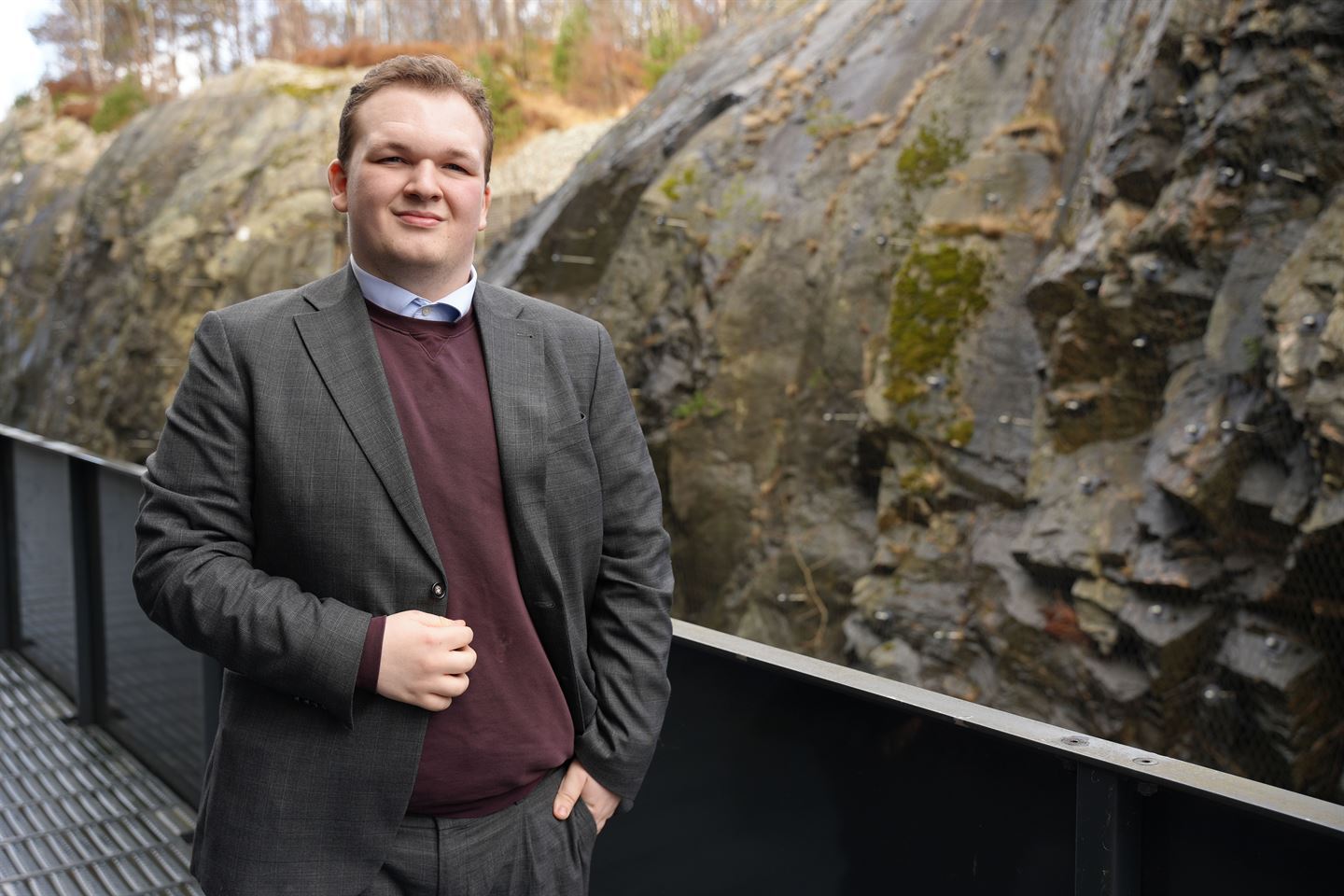 TETTARE PÅ: Odd André Olsen (17) er frå Sunnfjord men representerte Gloppen kommune.
Han meiner næringslivet må vere meir til stades i skulen. (Foto: Helen Daae Frøyseth, Vestland fylkeskommune)