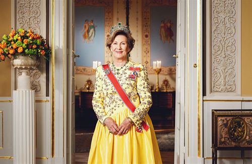portrettfoto av dronning Sonja