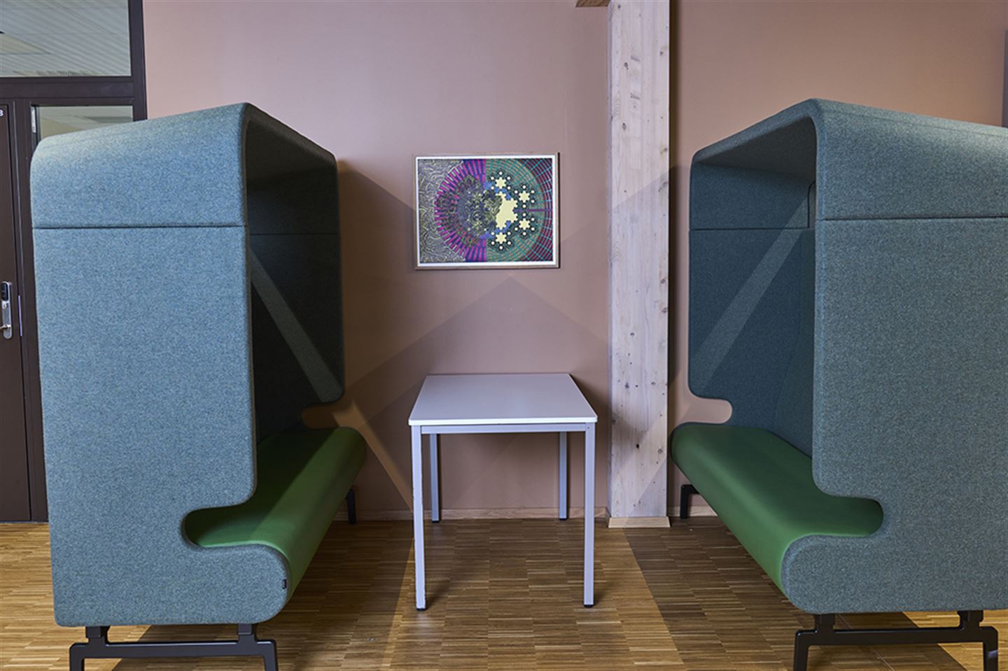 Kunstverk av Andreas Lærum på Stord vgs.